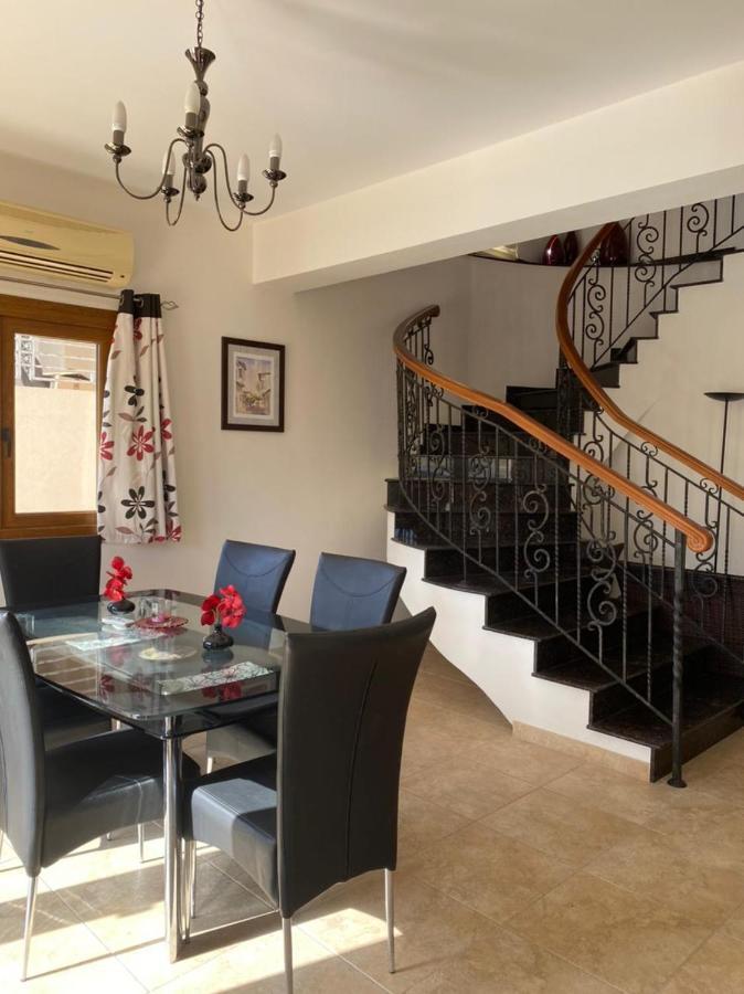 Episkopi Villa, Luxury 4 Bedroom With Pool - Limasol Buitenkant foto